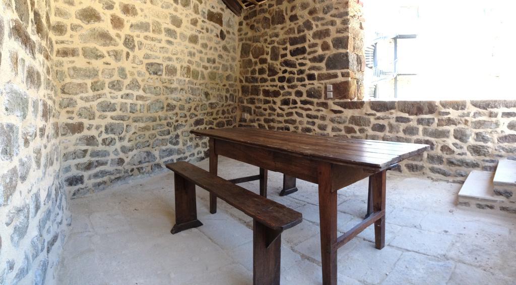 Au Fil De L'eau - Les Remparts Appartement *
