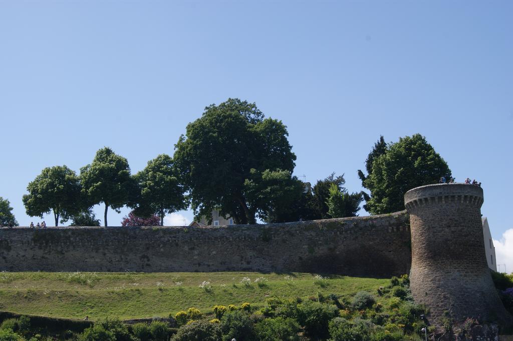 Au Fil De L'eau - Les Remparts Dinan